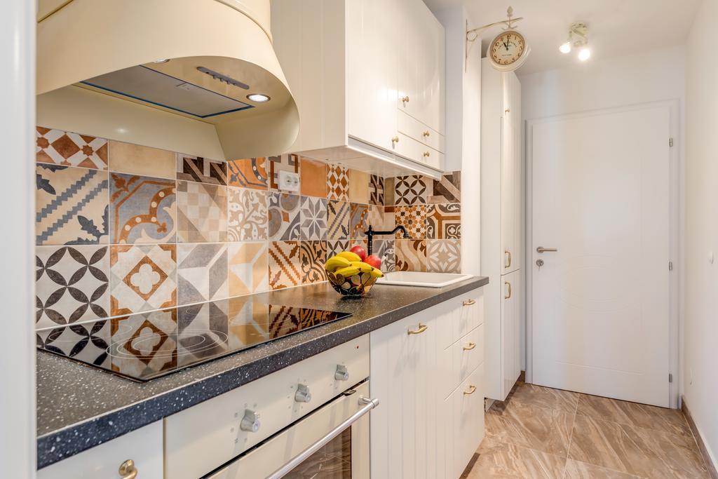 Apartment Noa - Self Check In สปลิท ภายนอก รูปภาพ