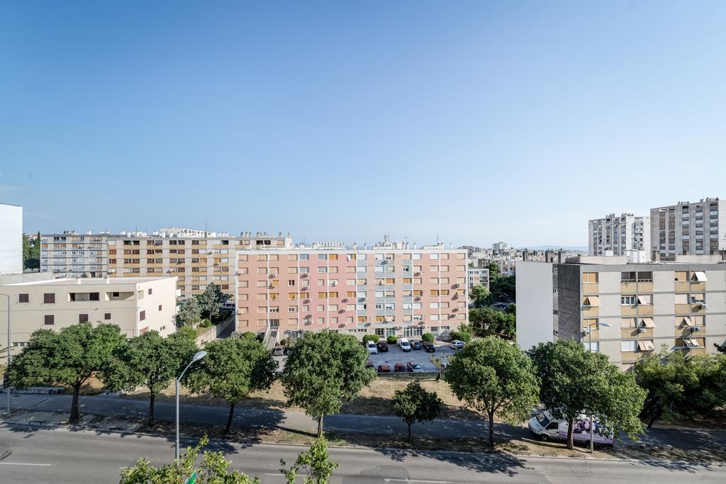 Apartment Noa - Self Check In สปลิท ภายนอก รูปภาพ